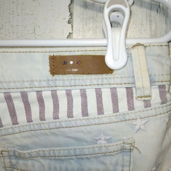 YMI Size 9 Stars And Stripes Cuttoff Shorts - Picture 6 of 7